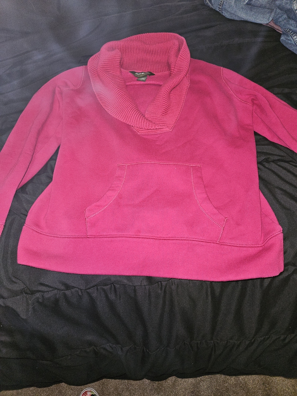 Eddie Bauer Women’s Large Fuchsia Pink Cowl Neck Sweatshirt Pullover Pocket